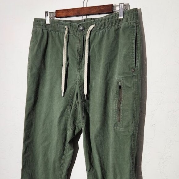 Vuori Men's Ripstop Elastic Waist Pants in size XL - Picture 2 of 4